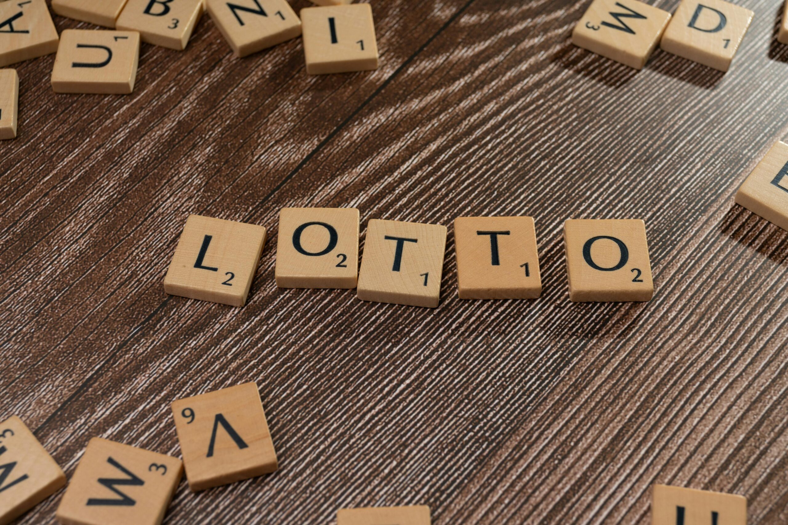 How much tax do US lottery winners pay?